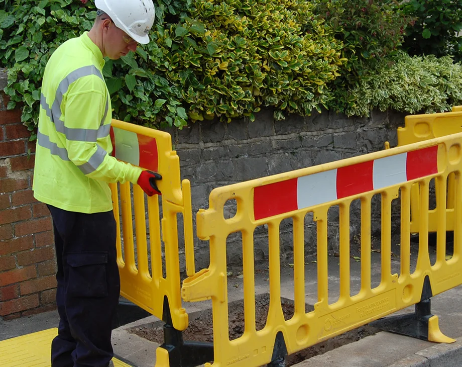 2m Avalon® Chapter 8 Barrier - Ernco Group